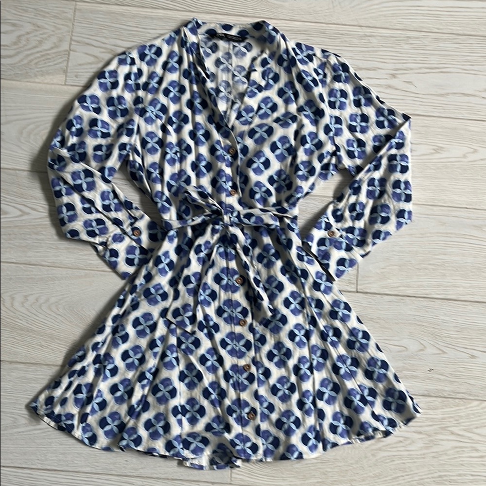 Zara women’s size small dress.